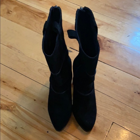 Cynthia Vincent Black Swede boots - Picture 3 of 8